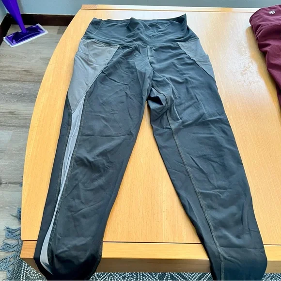 Leggings Pack! Brands: Gaiam, Beyond Yoga, Calvin Klein, Aerie. Sizes are S/M - Picture 2 of 16